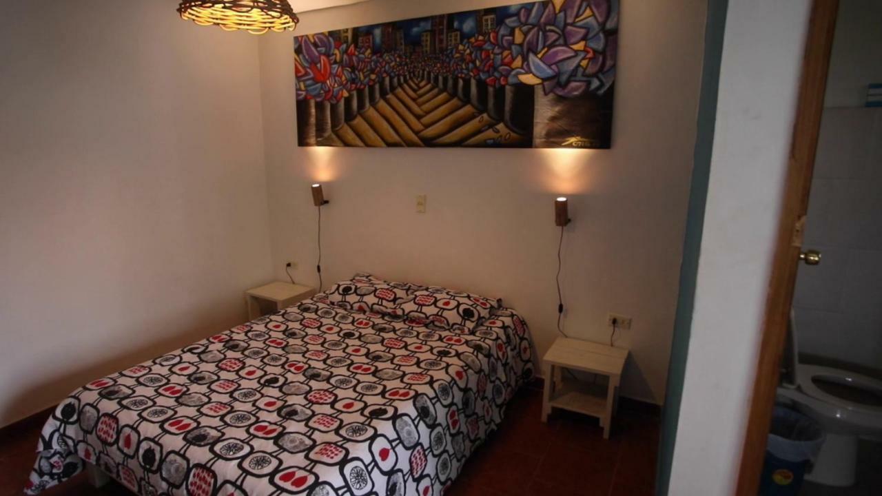 Hostal El Cascabel Чолула Екстериор снимка