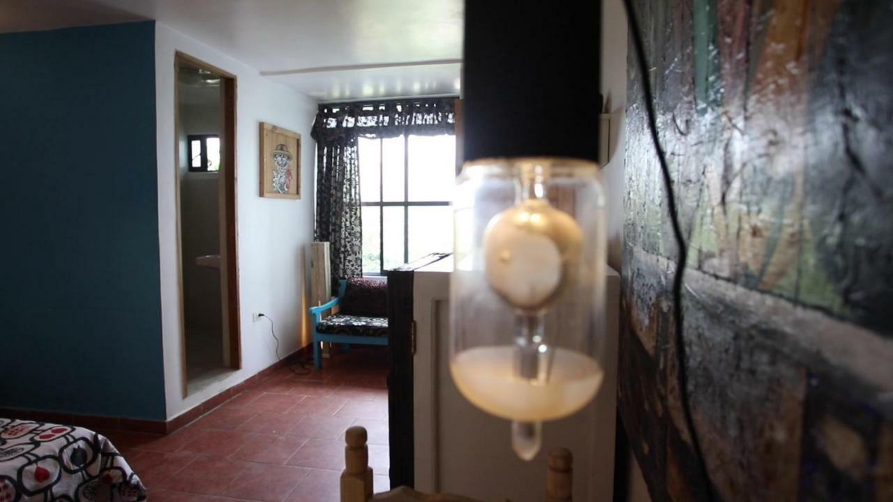 Hostal El Cascabel Чолула Екстериор снимка